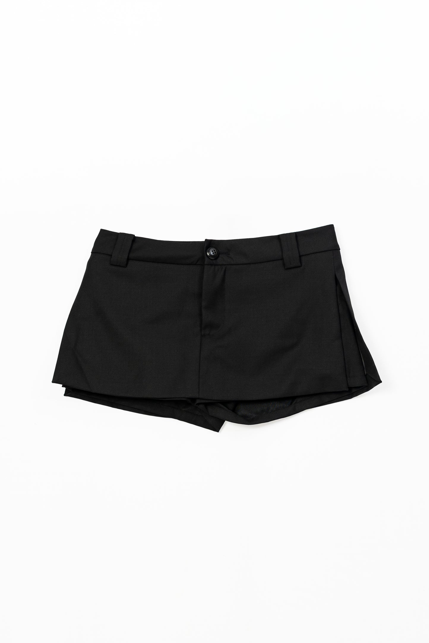 Tailored Side Slit Shorts .