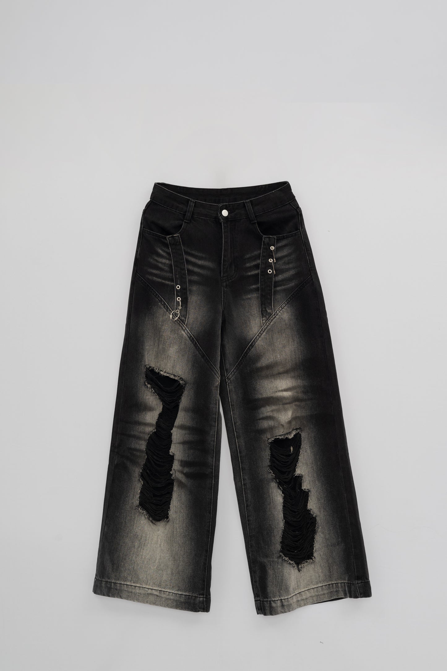 Washed Ripped Baggy Jeans .