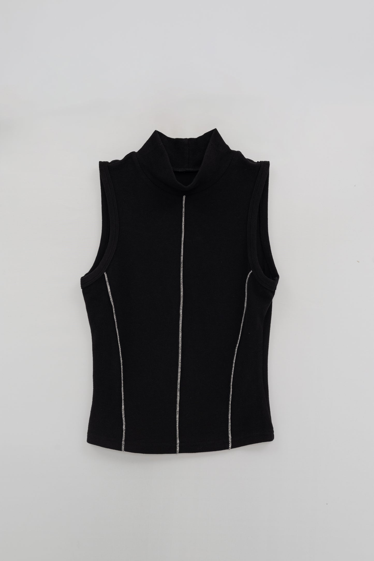 Basic Sleeveless Top .