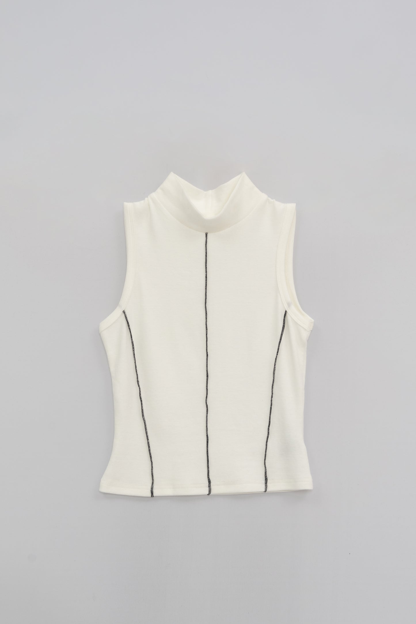 Basic Sleeveless Top .