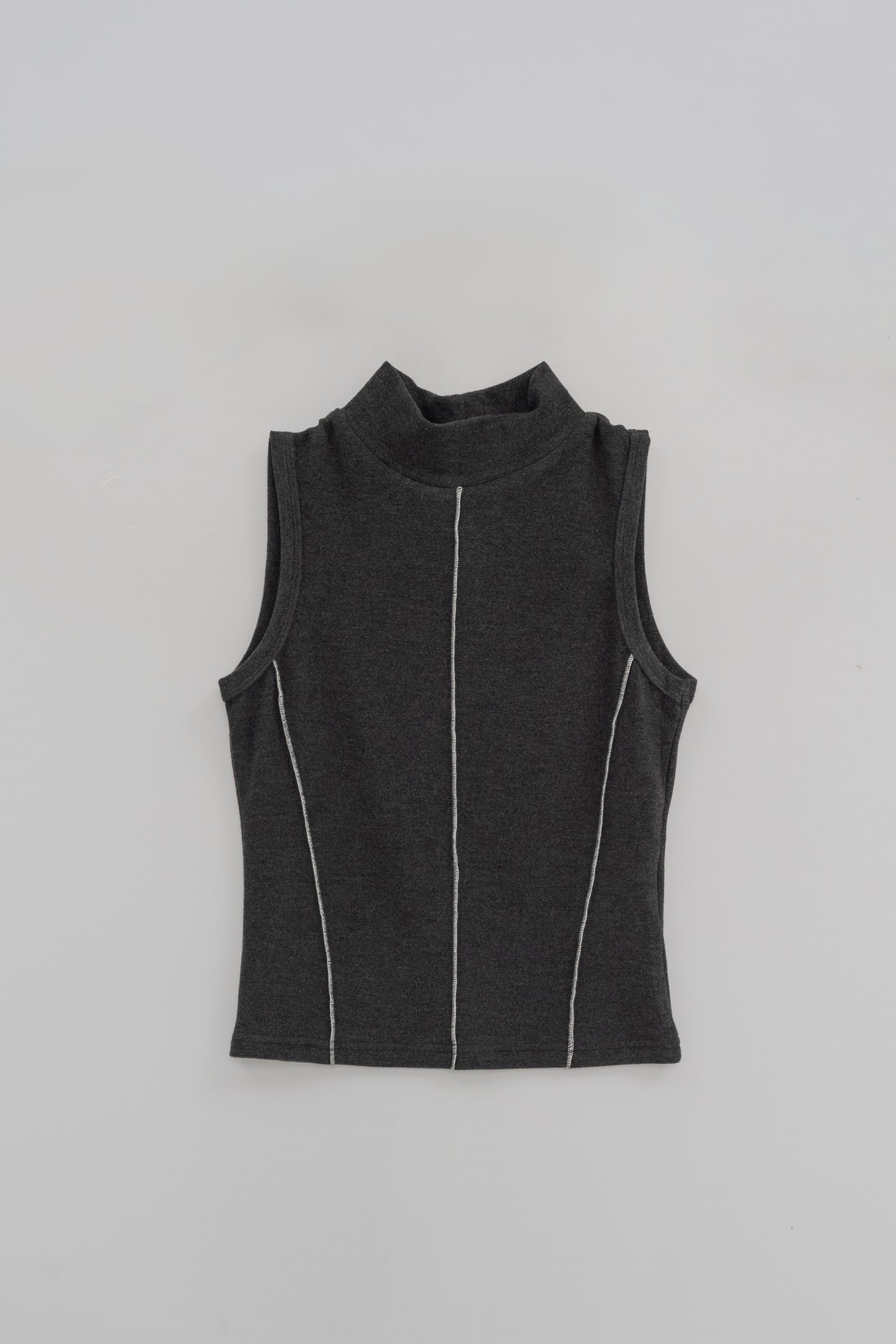 Basic Sleeveless Top .