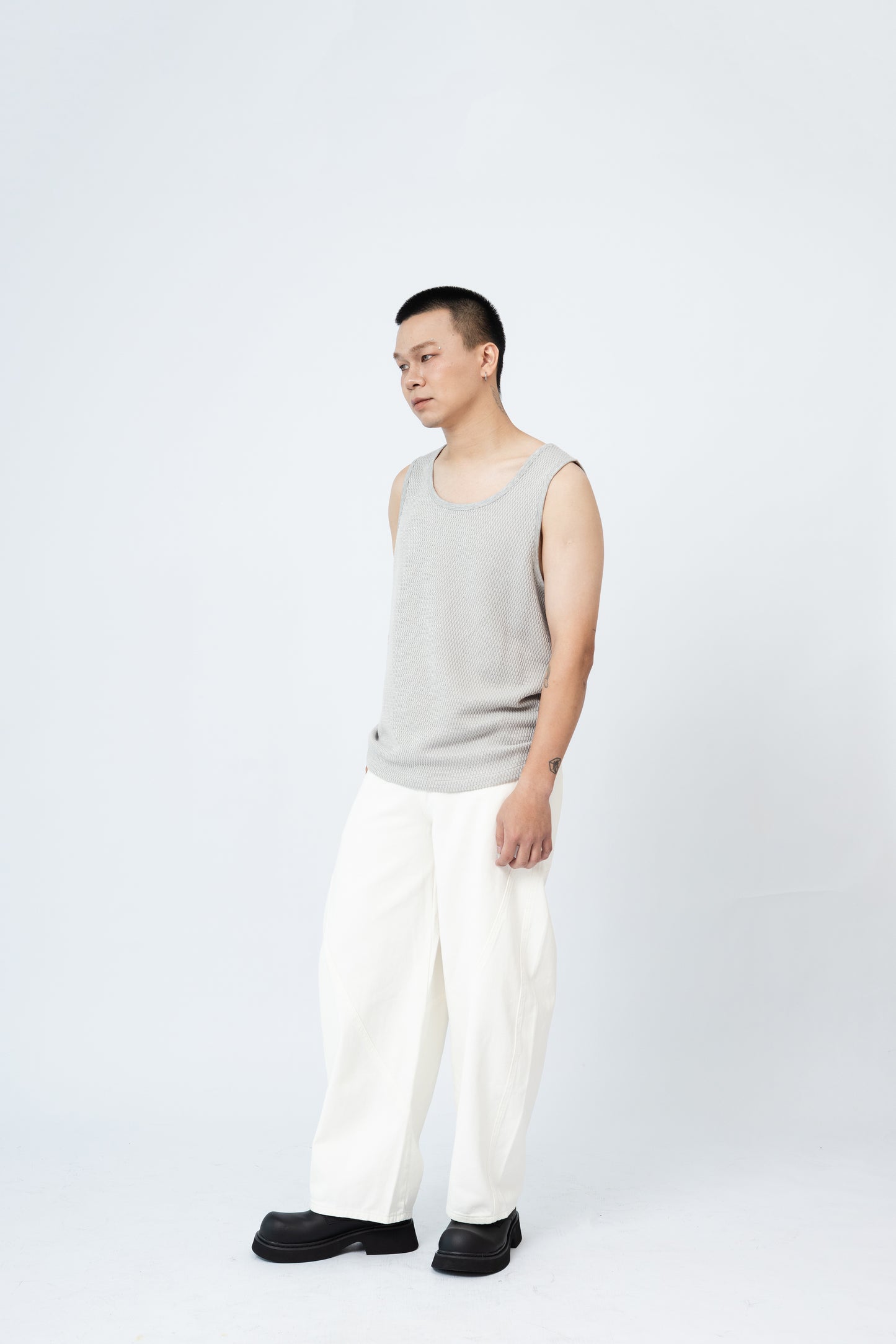 Knitted Sleeveless Tank Top - GREY .
