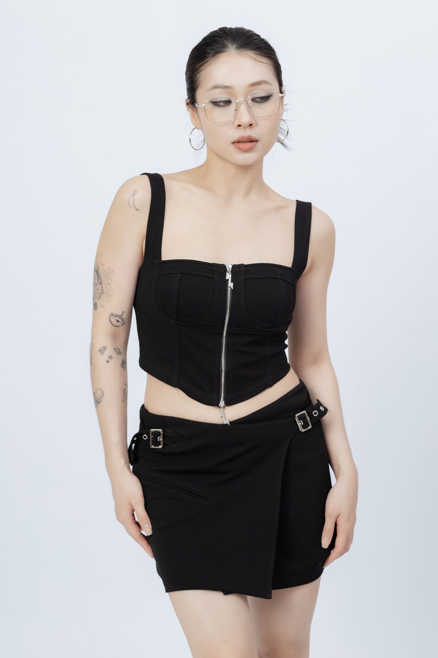 Zip Up Crop Tank Top .