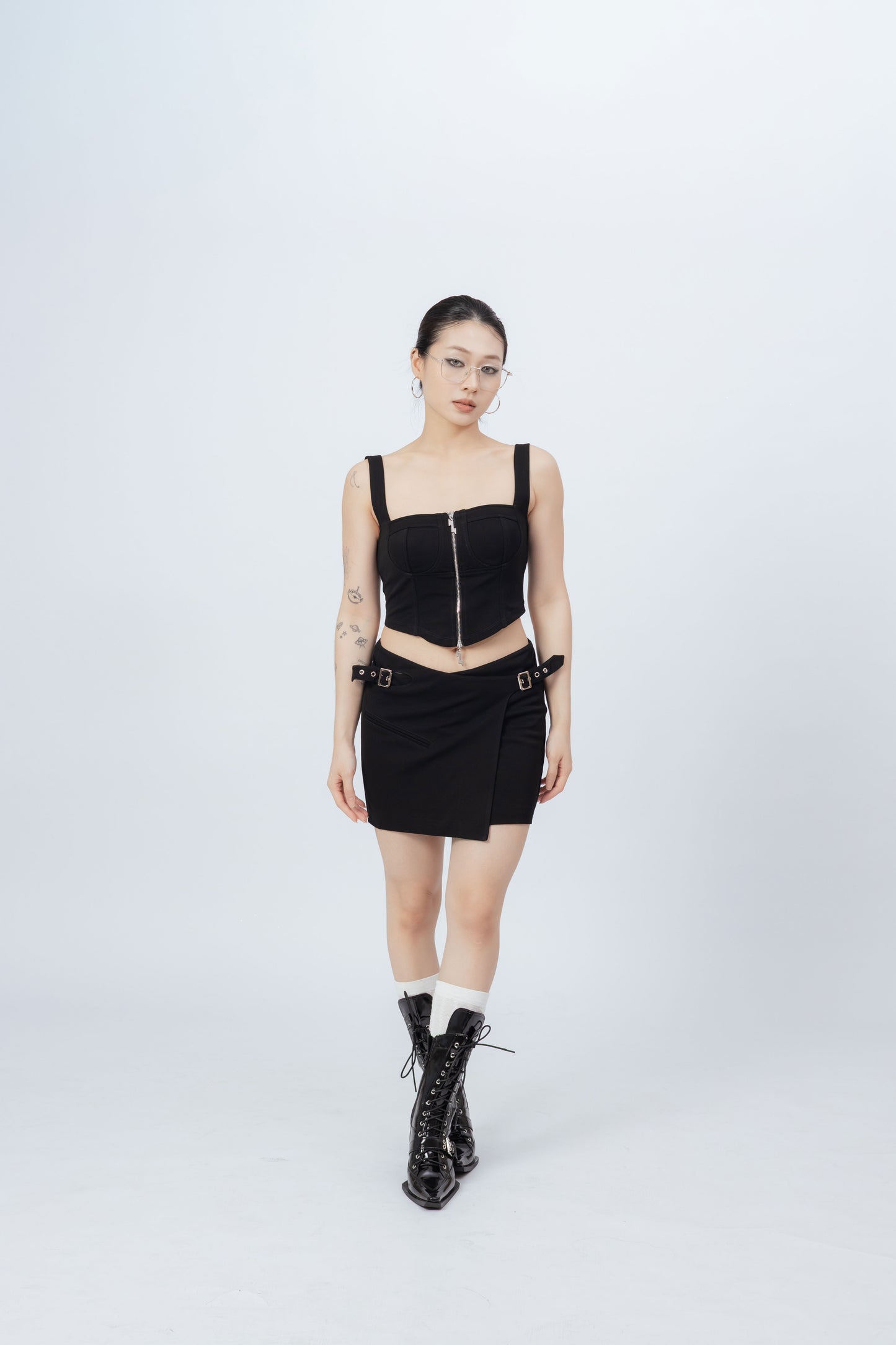 Zip Up Crop Tank Top .