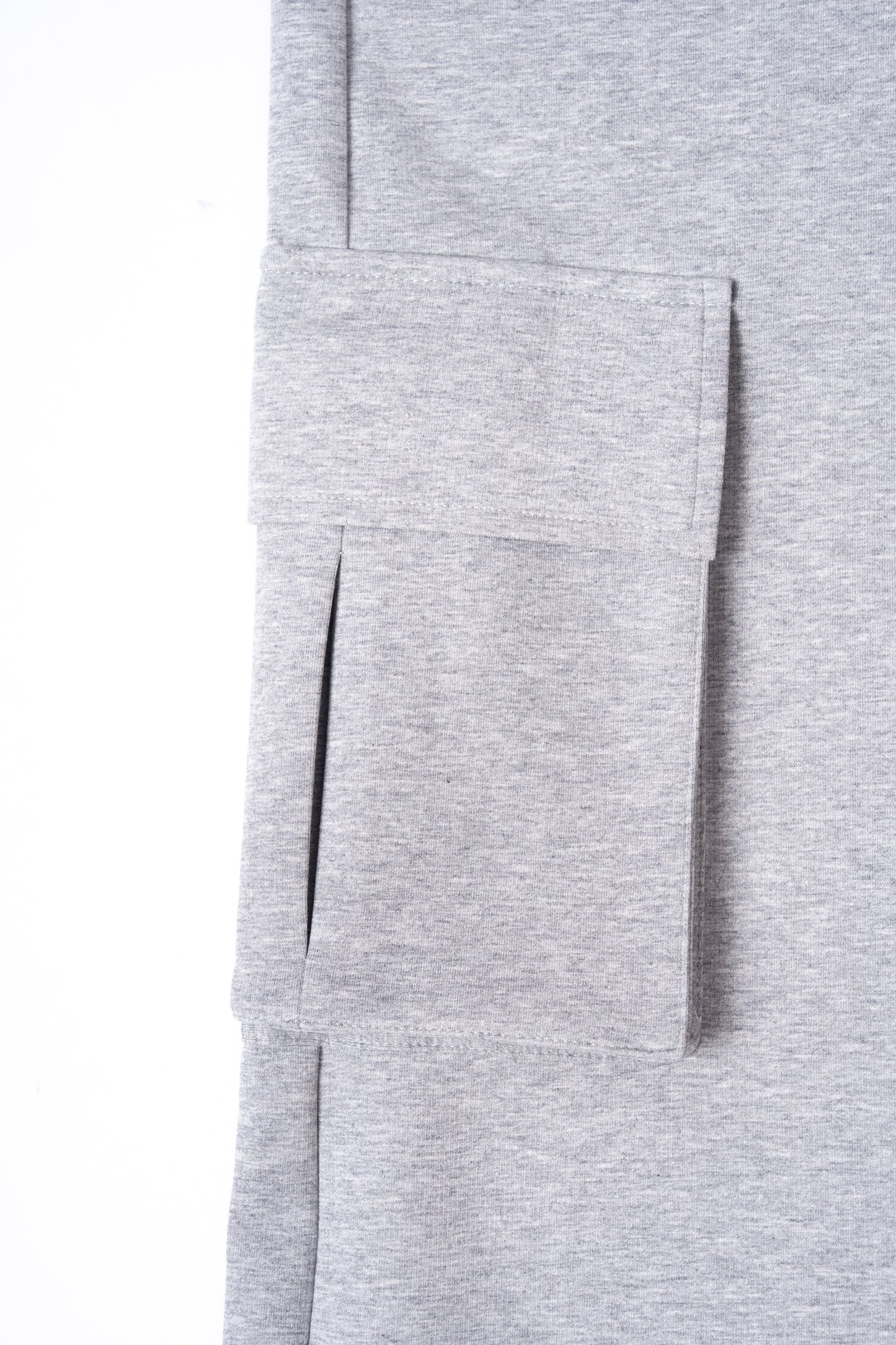 High Waisted Straight Leg 7-inch Pants .