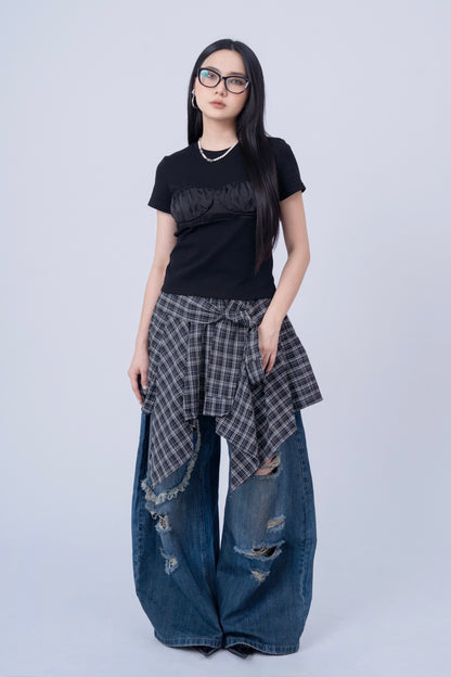 Washed Denim Ripped Baggy Jeans .