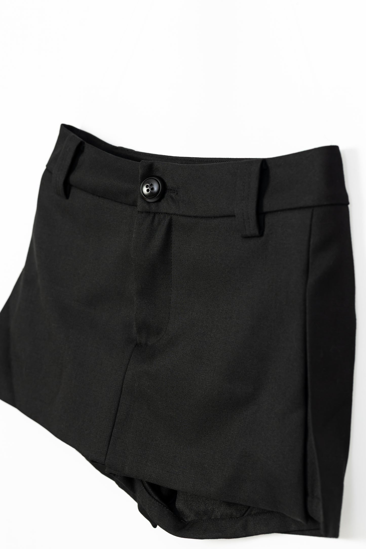 Tailored Side Slit Shorts .