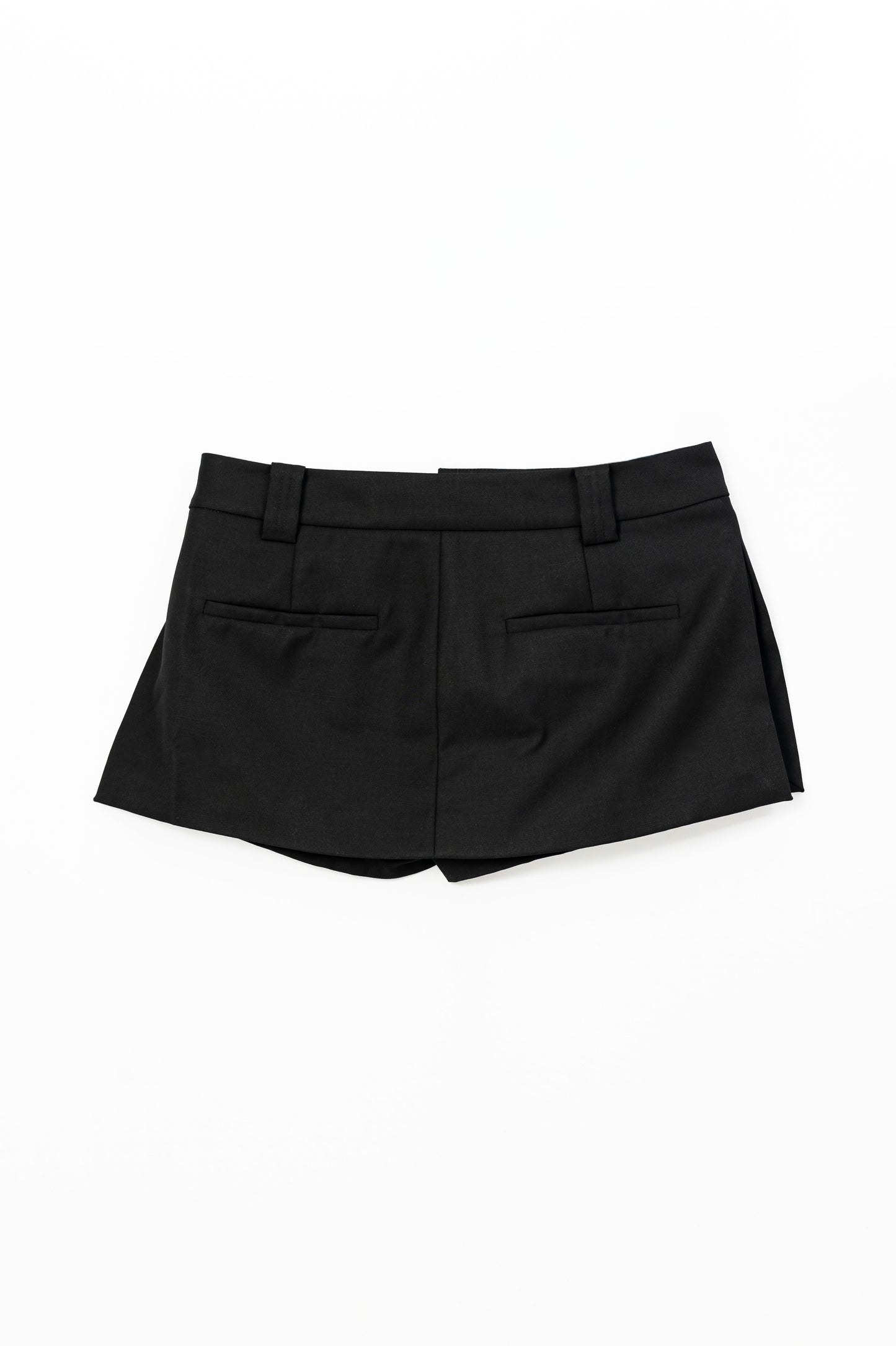 Tailored Side Slit Shorts .
