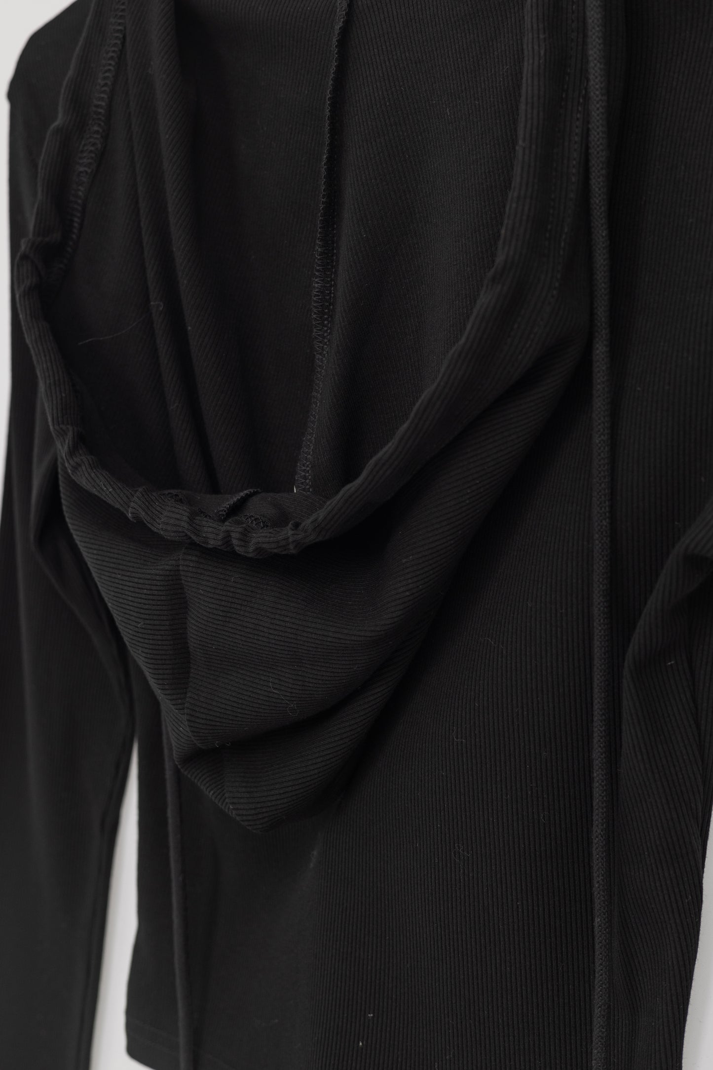 Hooded Long Sleeve Top .