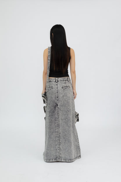 Washed Denim Skirt with Removable Pouches .