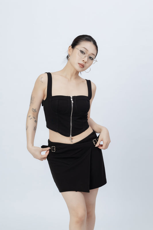 Zip Up Crop Tank Top .