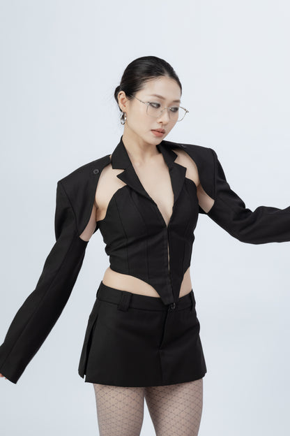 Tailored Cropped Suit Jacket .