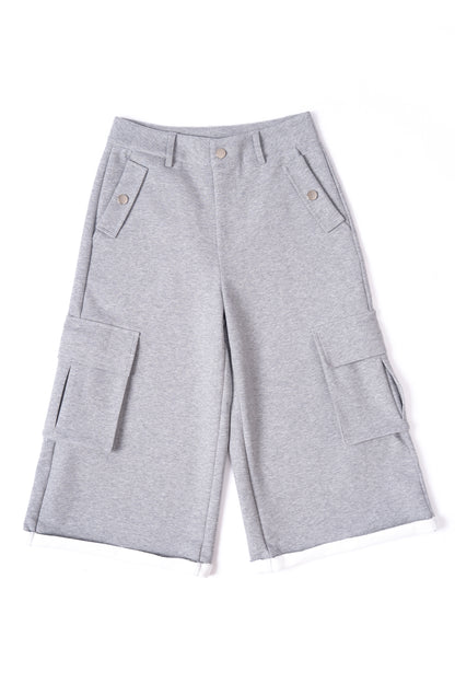 High Waisted Straight Leg 7-inch Pants .