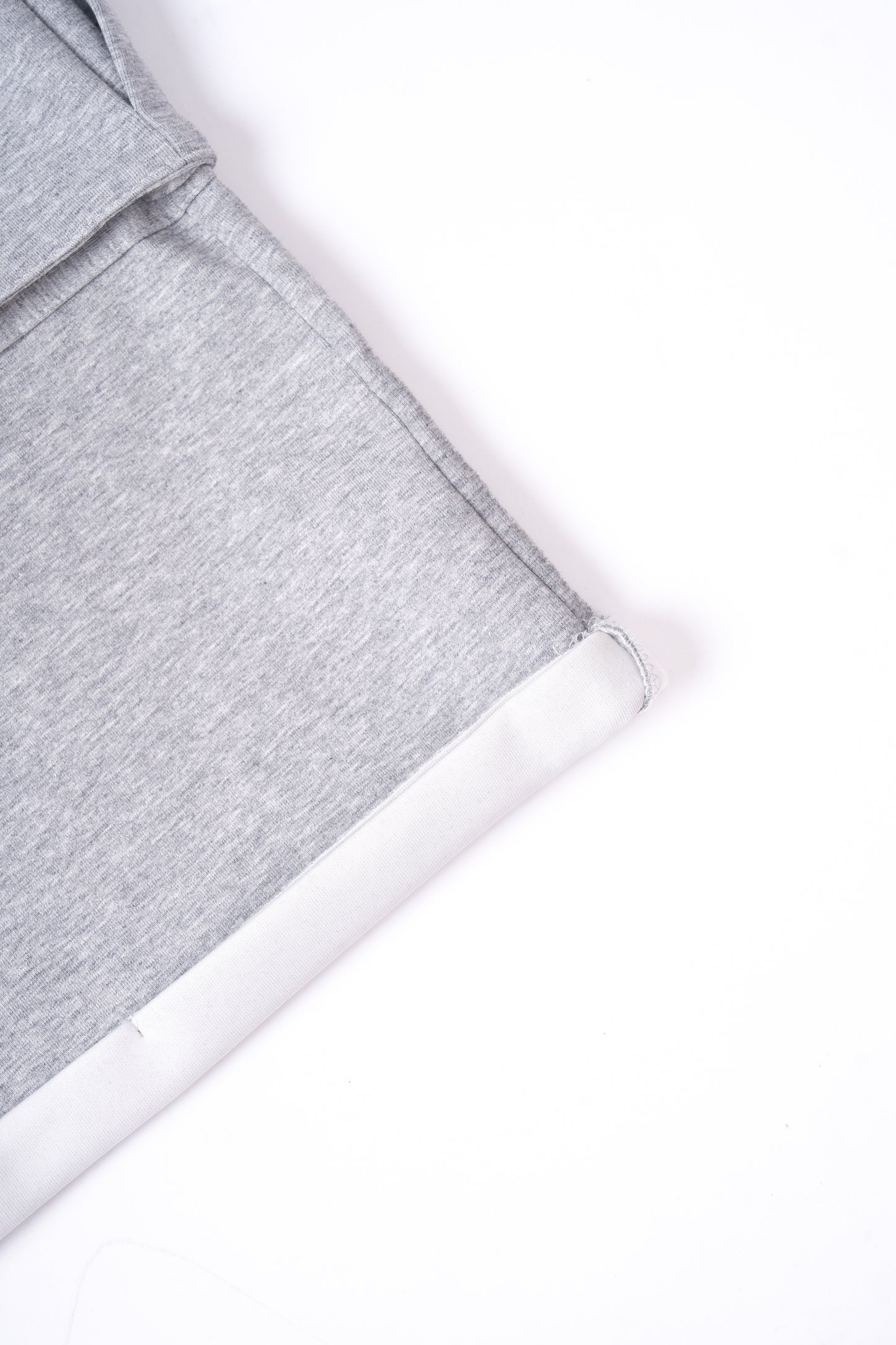 High Waisted Straight Leg 7-inch Pants .