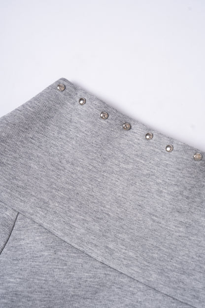 Shoulder Riveted Oversized Long Sleeve Sweater .