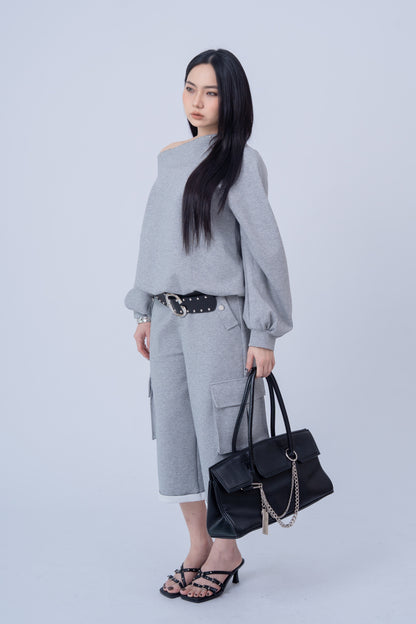 Shoulder Riveted Oversized Long Sleeve Sweater .